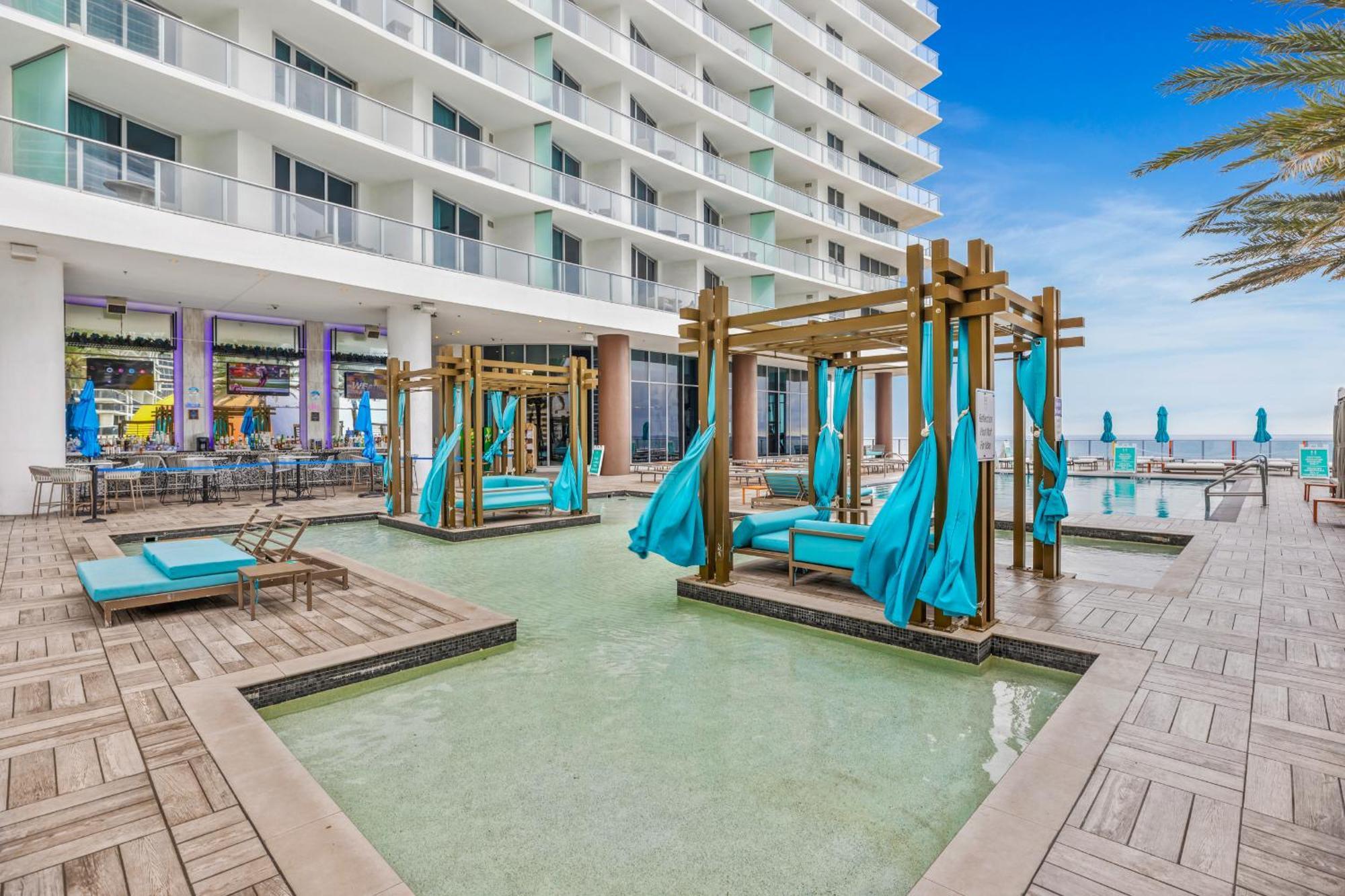 Wake Up To The Sound Of Waves In A Stylish Condo In A Luxury Resort Холивуд Екстериор снимка